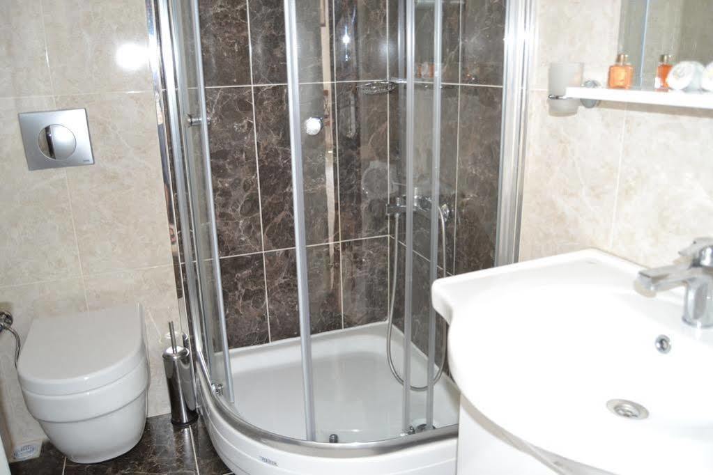 Nefes Hotel Ayvalik Bagian luar foto